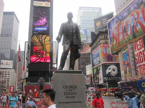 Statue of George M. Cohan in New York City. 