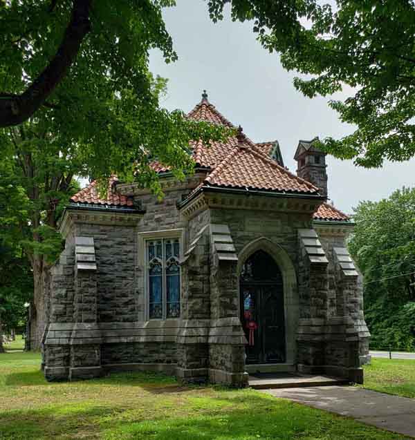 Rome cemetery mausoleum