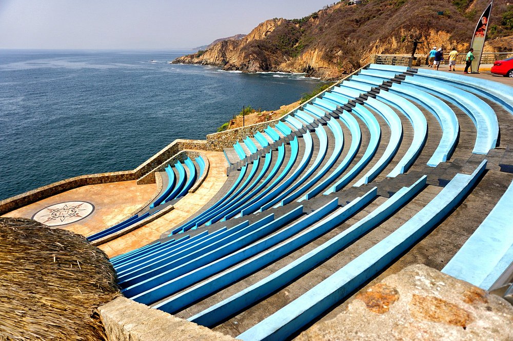 Outdoor amphitheater in Acapulco Sinfonia del Mar Photo by Moe Tripper via tripadvisor.com.